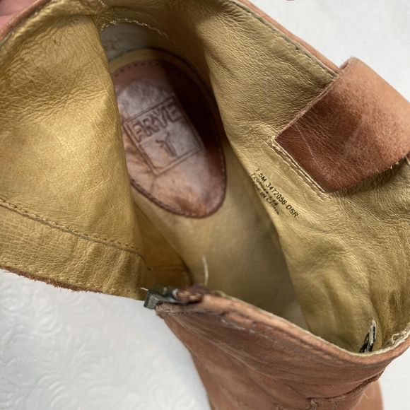 Frye Women’s 7.5 Reina Booties READ WEAR - Picture 10 of 16